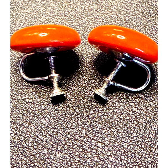 Vintage Mid-Century Screw Back Bright Orange Round Earrings Plastic Enamel MCM - Picture 5 of 7